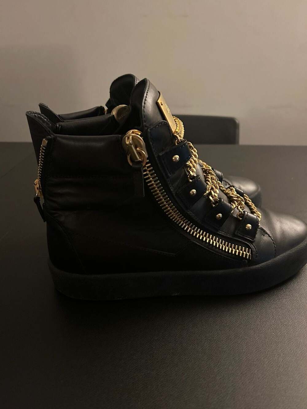 Giuseppe Zanotti Black Leather Gold Chain High Top Sneakers - Picture 2 of 7